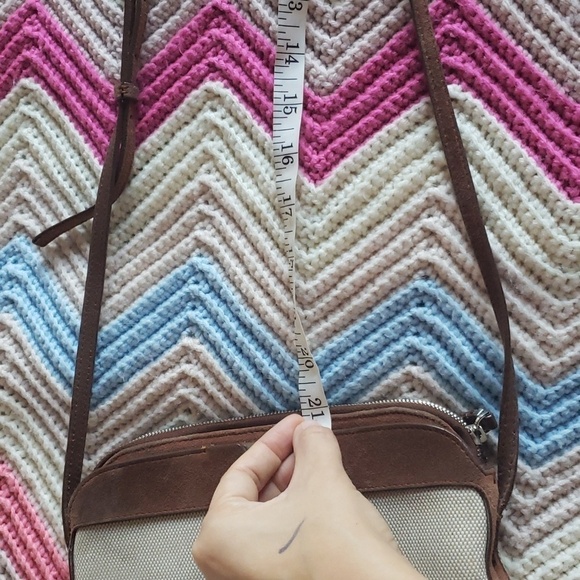 The row MULTI-POUCH CANVAS AND SUEDE CROSS-BODY BAG IN CREAM AND BISCUIT-TAUPE - Picture 12 of 16